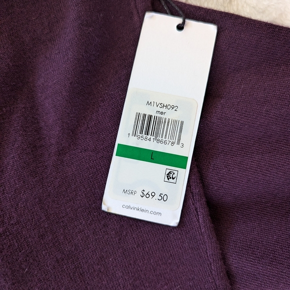 Women's Ribbed Turtle Neck Sweater - Picture 6 of 6